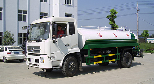 东风天锦（10--12吨）绿化喷洒车